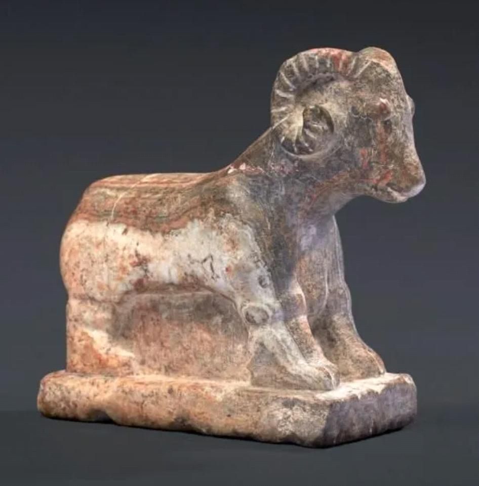 تمثال حيواني
